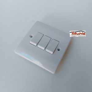 Driedubbele lichtschakelaar wit Scolmore
